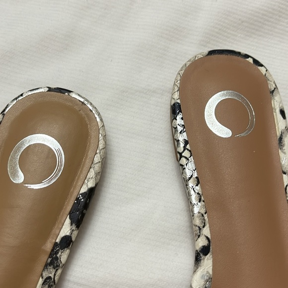 EUC snakeskin print slide sandals - Picture 3 of 5